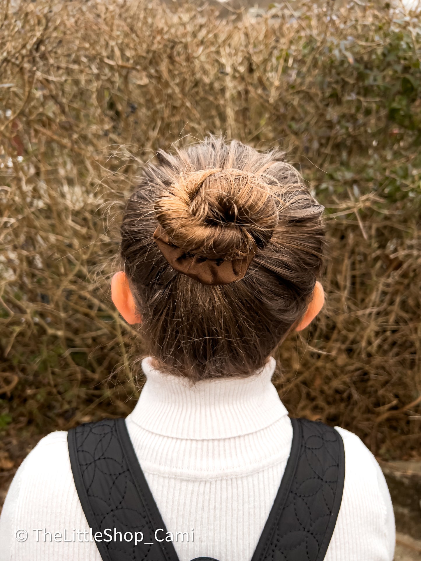 Espresso – Mørkebrun Satin Scrunchie